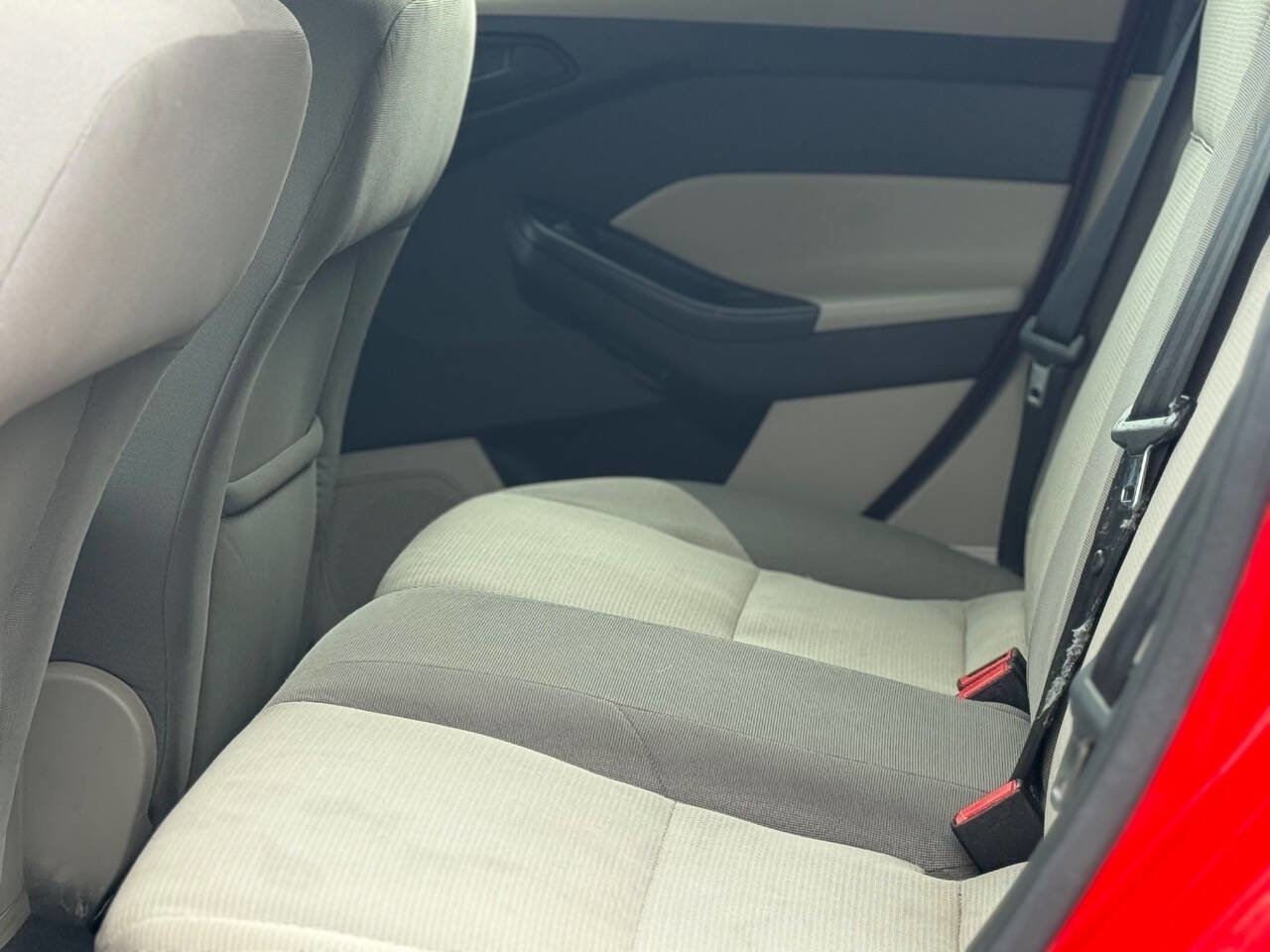 Used 2012 Ford Focus SE image 11