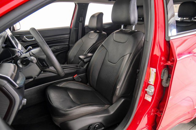 Used 2023 Jeep Compass Limited image 35
