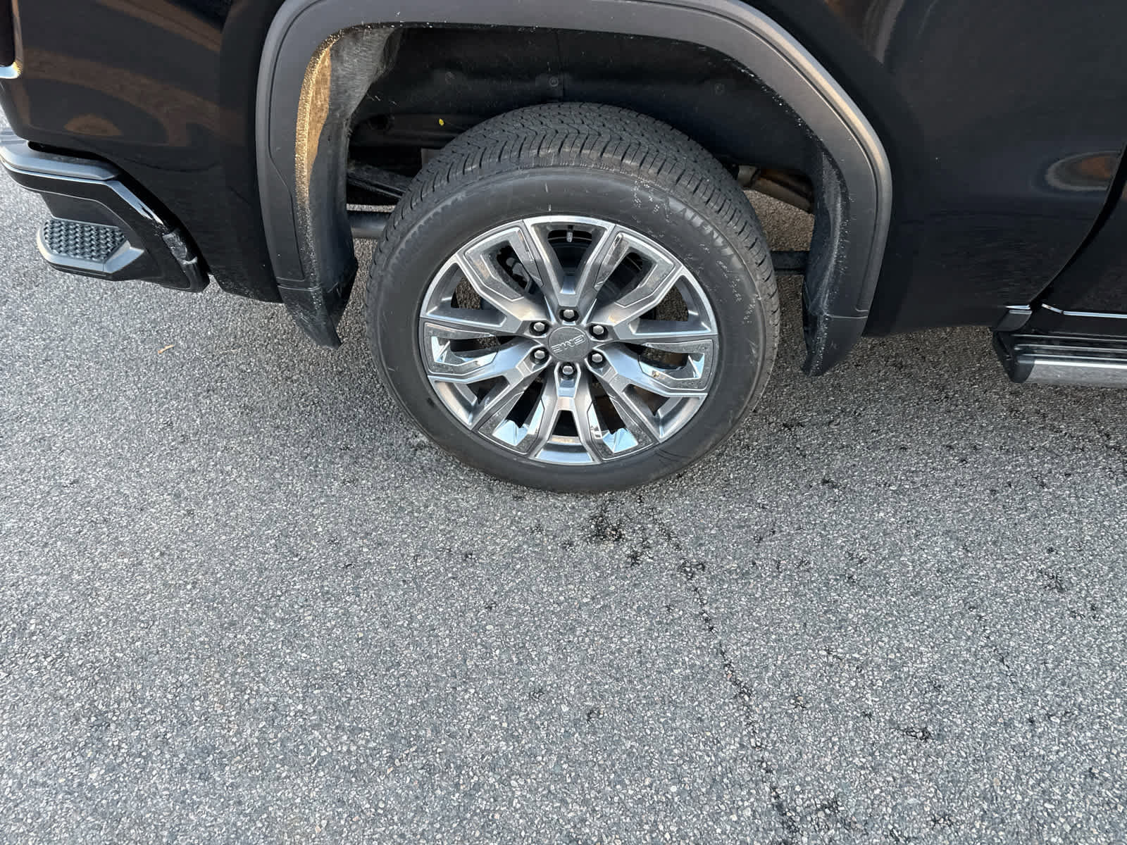 New 2026 GMC Sierra 1500 Denali w/ Denali Reserve Package image 9