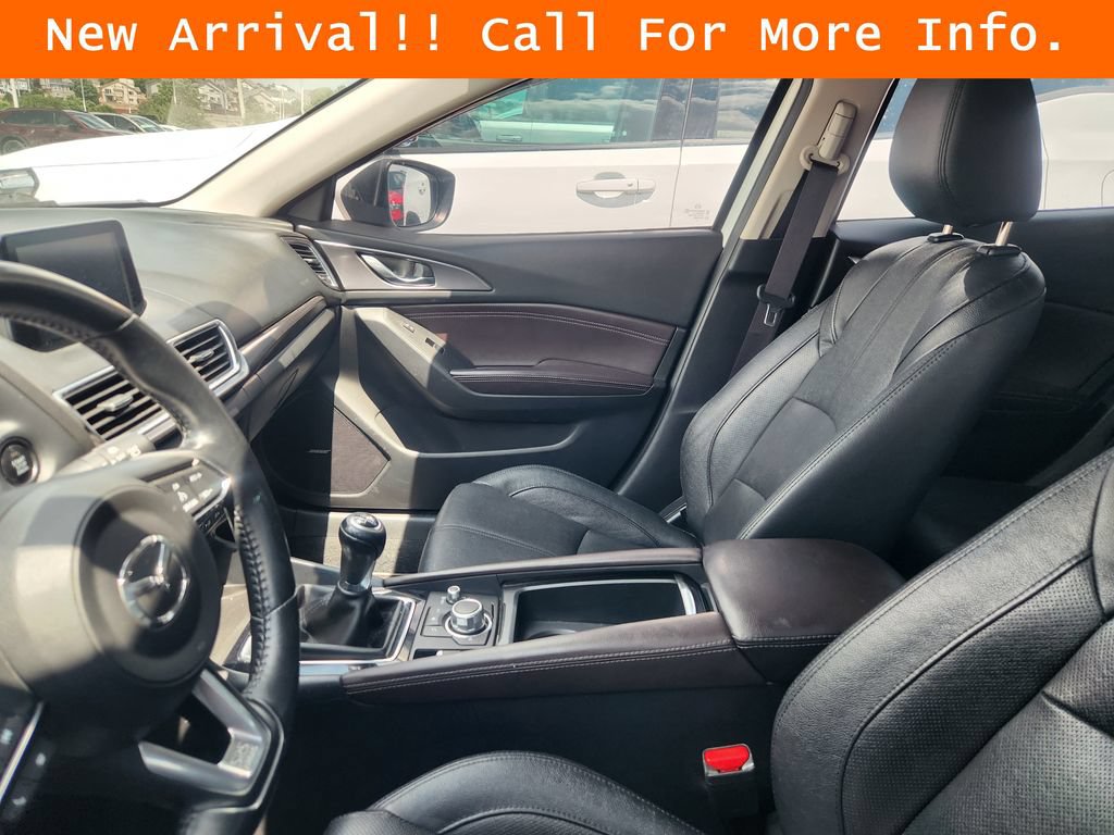 Used 2017 MAZDA MAZDA3 Grand Touring FWD image 9
