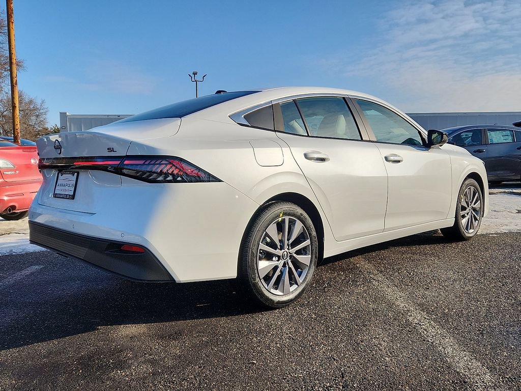 New 2026 Nissan Sentra SL w/ Floor Mat Package FWD image 4
