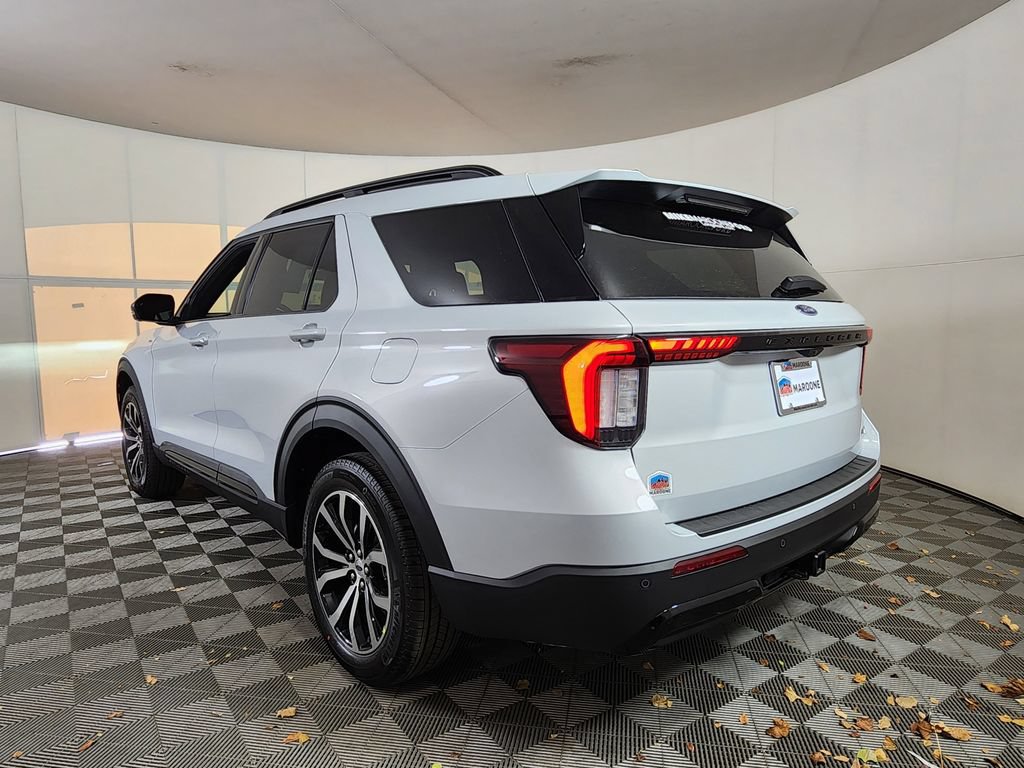 New 2026 Ford Explorer ST-Line AWD/4WD image 5