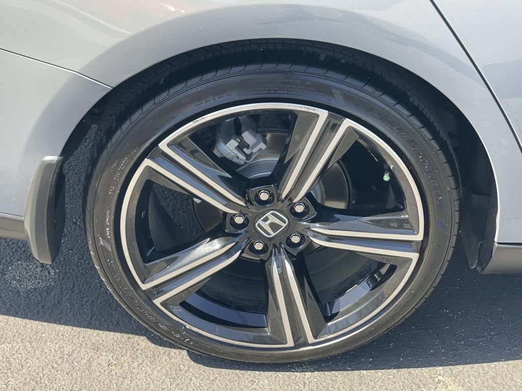 Used 2024 Honda Accord Sport image 30