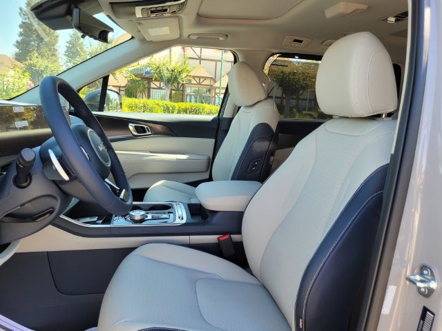 New 2026 Kia Carnival SX Prestige FWD image 8