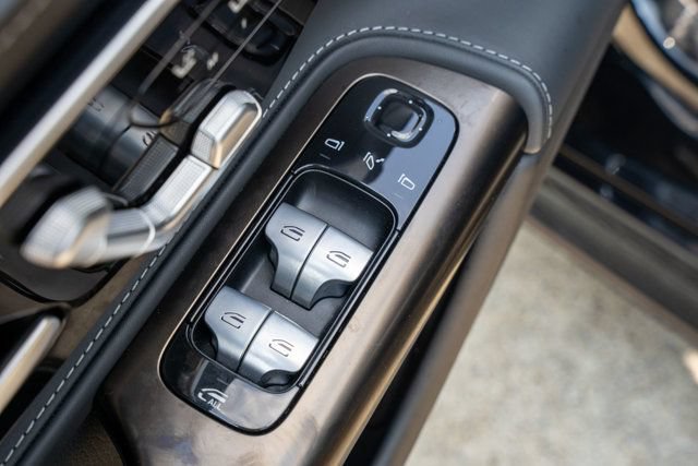 Used 2022 Mercedes-Benz SL 63 AMG 4MATIC image 24