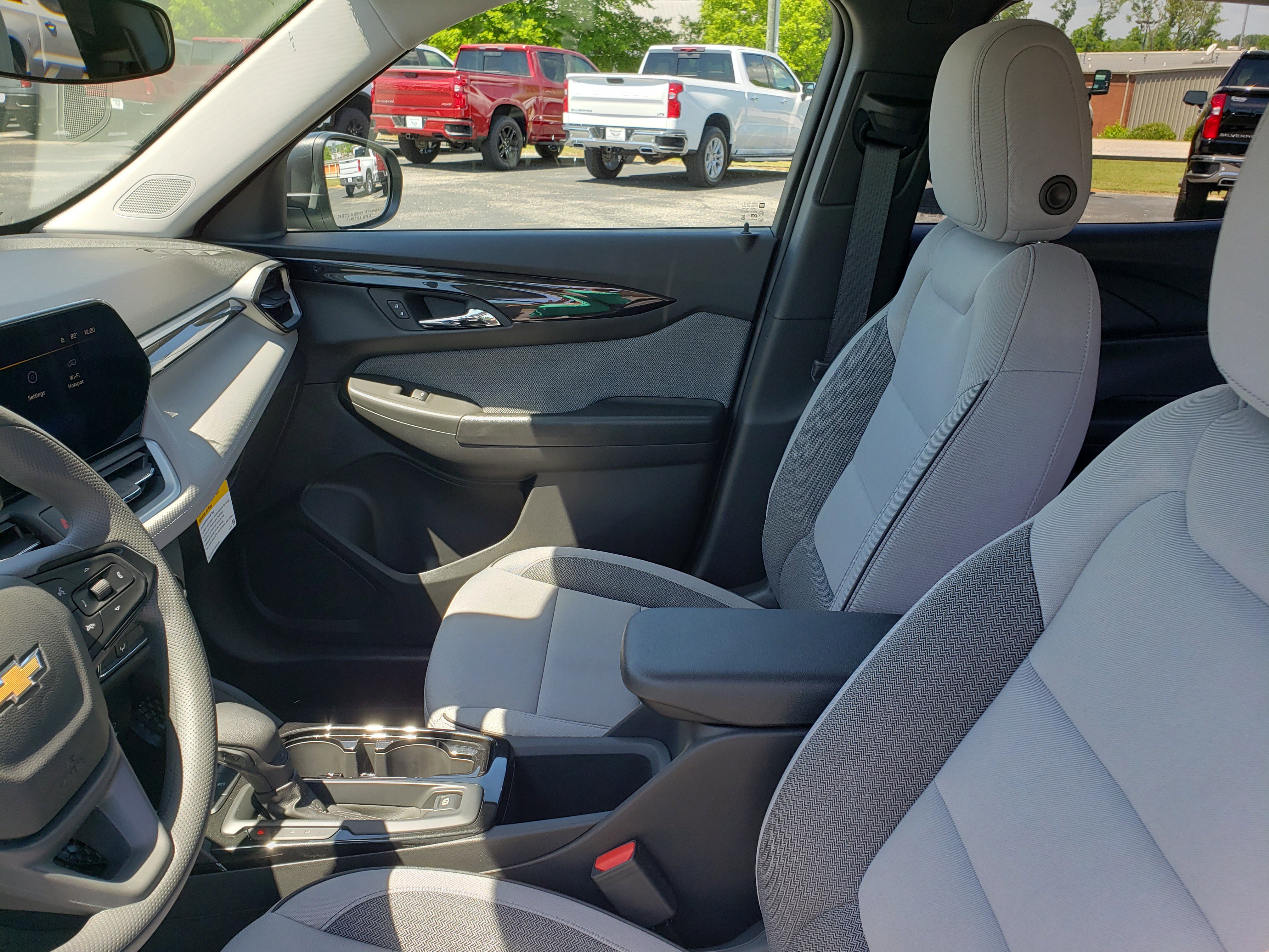 New 2026 Chevrolet TrailBlazer LS FWD image 28