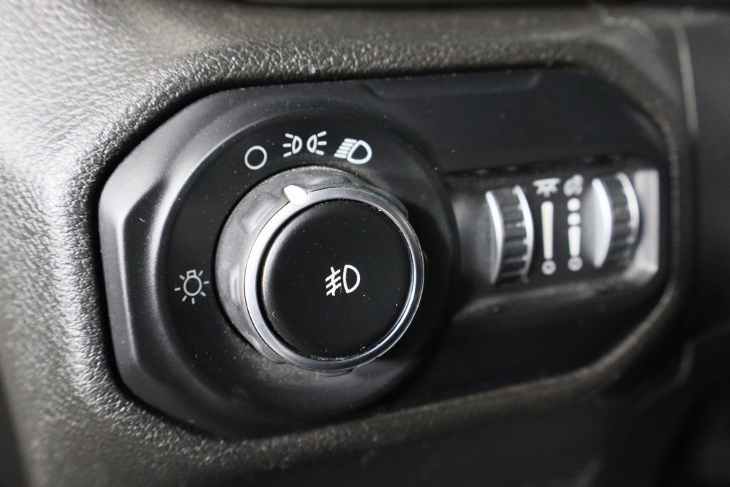 Used 2019 Jeep Wrangler Unlimited Sport image 17