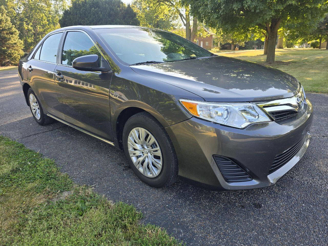 Used 2014 Toyota Camry LE