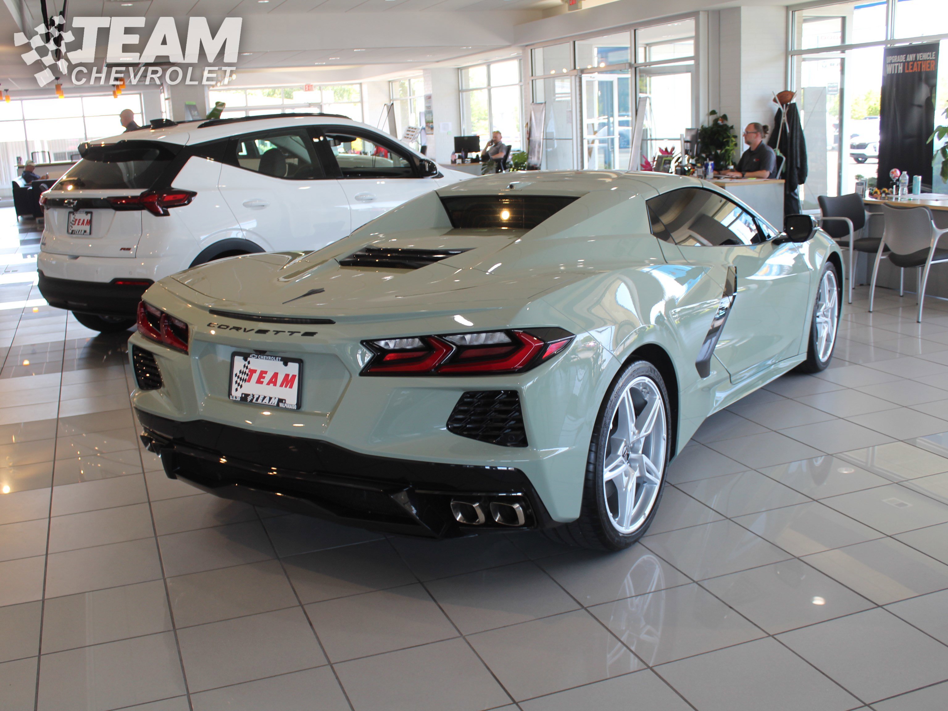 Used 2024 Chevrolet Corvette Stingray Convertible w/ 1LT RWD image 6