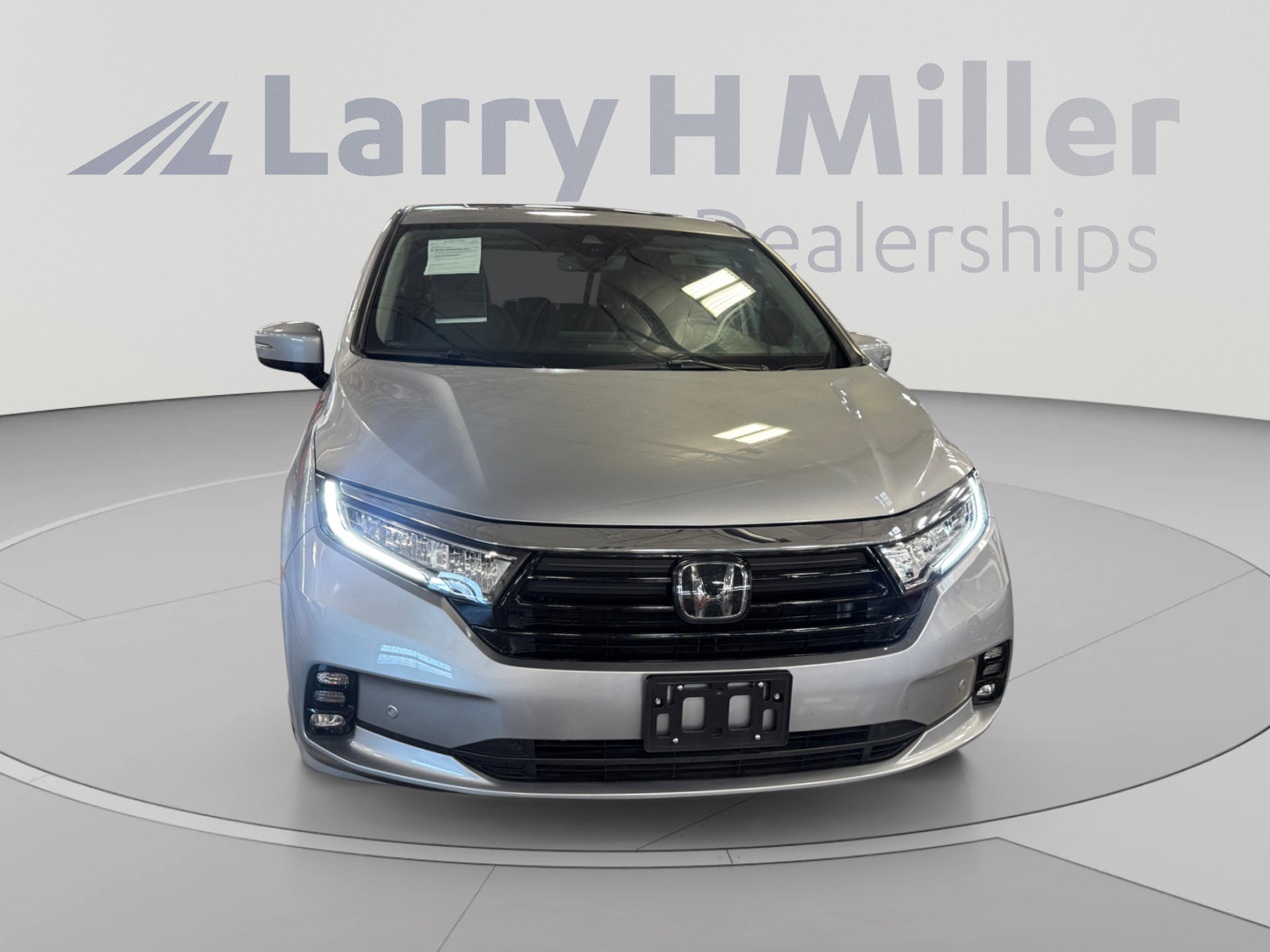 Used 2023 Honda Odyssey Elite image 8