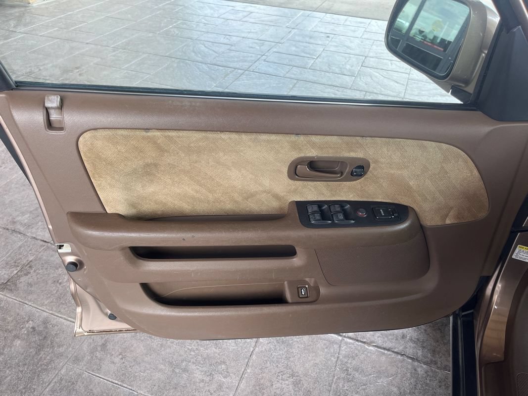 Used 2002 Honda CR-V EX image 9