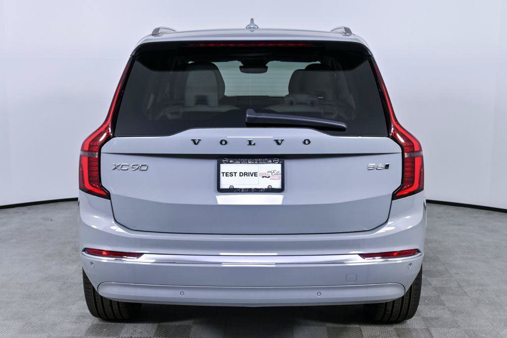 Used 2026 Volvo XC90 B6 Ultra w/ Protection Package AWD/4WD image 30