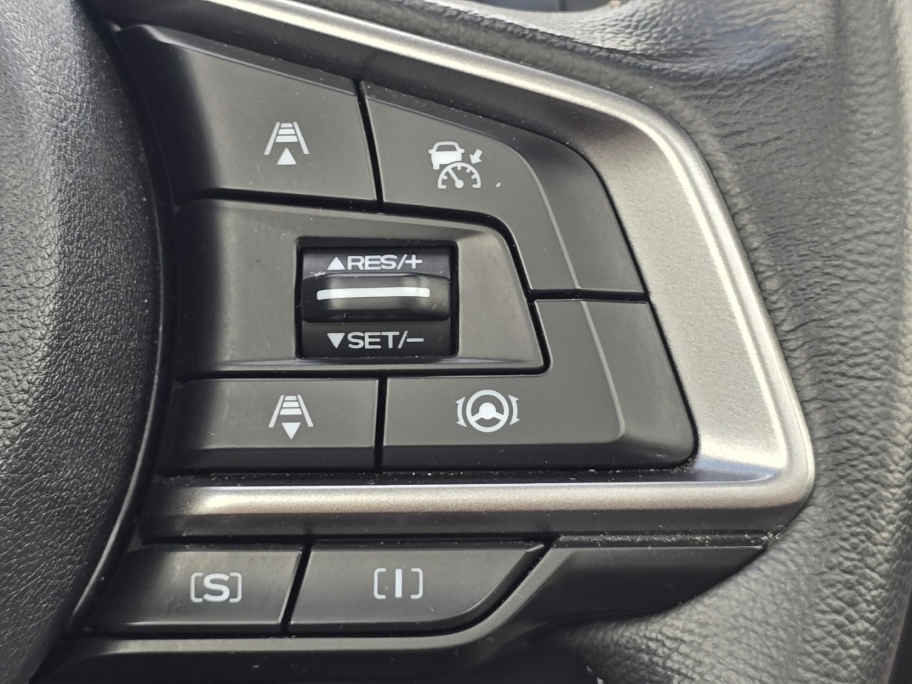 Used 2024 Subaru Forester Premium AWD/4WD image 32