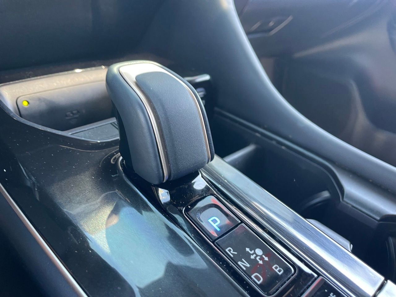 Used 2025 Toyota Crown Limited w/ Carpet Mat Package (TMS) image 5