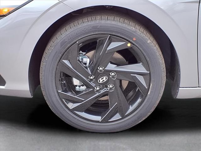 New 2026 Hyundai Elantra Sport image 12