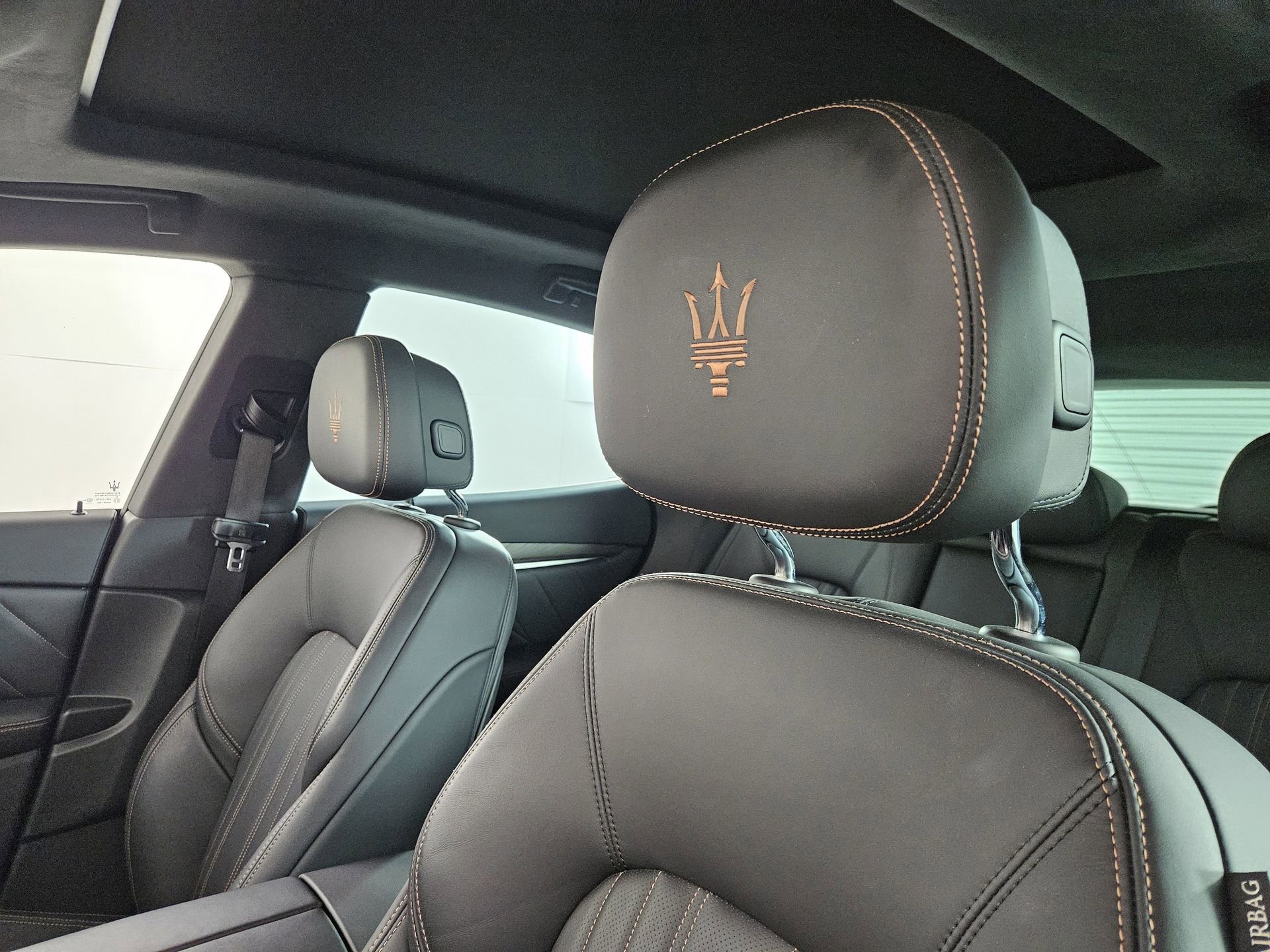 Used 2022 Maserati Levante Modena AWD/4WD image 16
