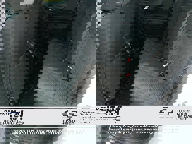 Used 2019 Chevrolet Equinox LT w/ Driver Convenience Package image 17