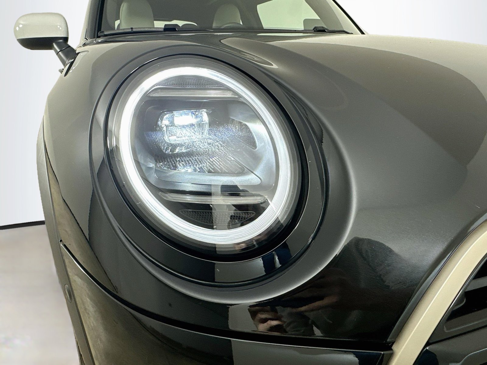 Certified 2026 MINI Cooper 2-Door Hardtop FWD image 9