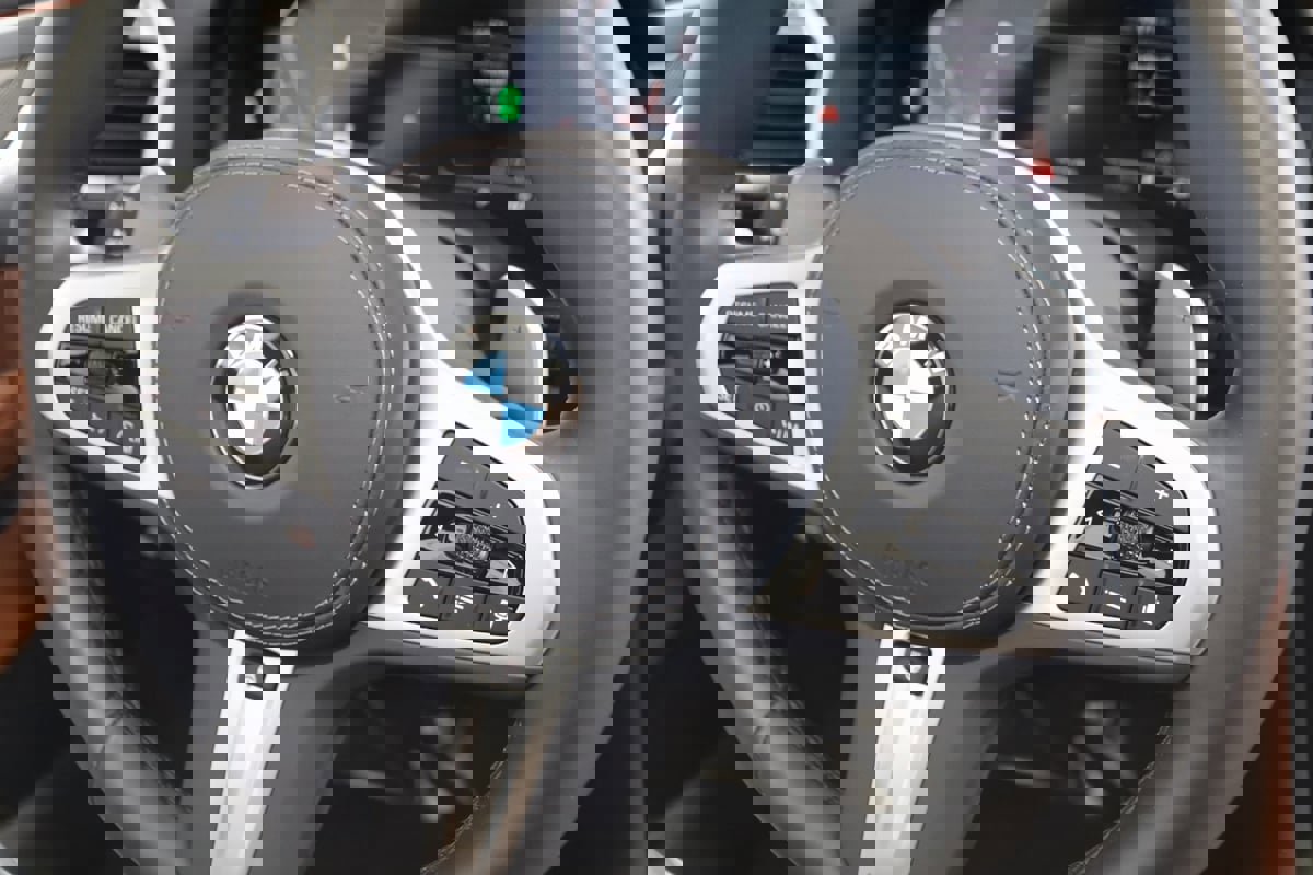 Used 2025 BMW 840i xDrive w/ M Sport Professional Package image 9