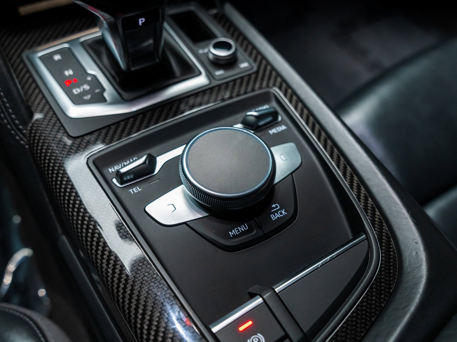 Used 2018 Audi R8 V10 w/ Premium Package image 66