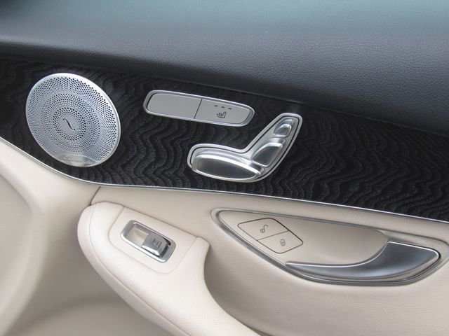 Used 2018 Mercedes-Benz GLC 300 4MATIC image 21