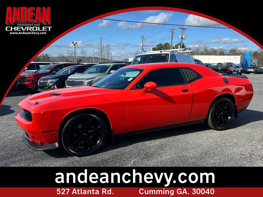Used 2018 Dodge Challenger SXT w/ Blacktop Package