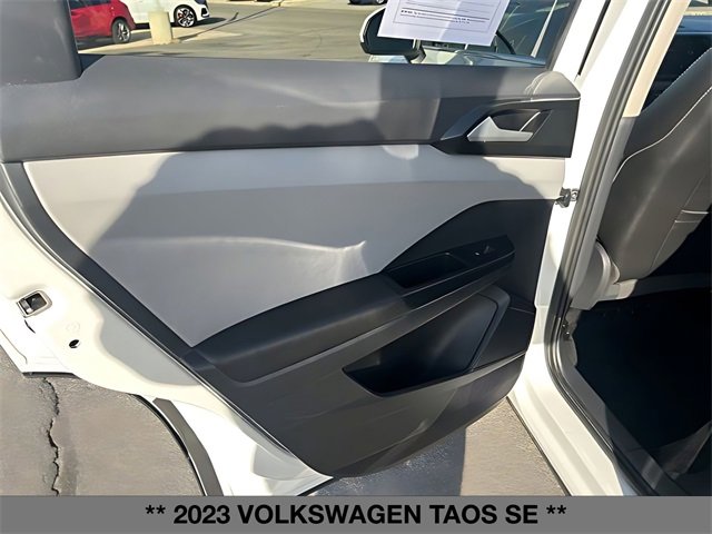 Used 2023 Volkswagen Taos SE w/ Panoramic Sunroof Package image 18