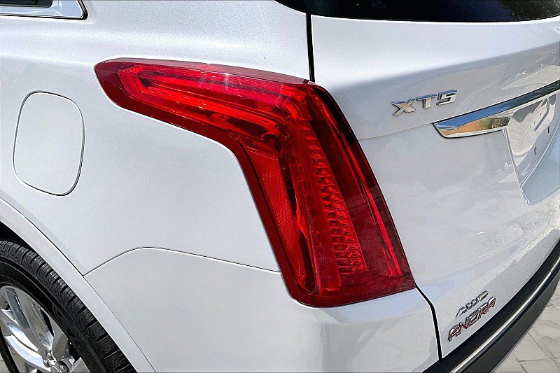 Used 2019 Cadillac XT5 Platinum AWD/4WD image 26