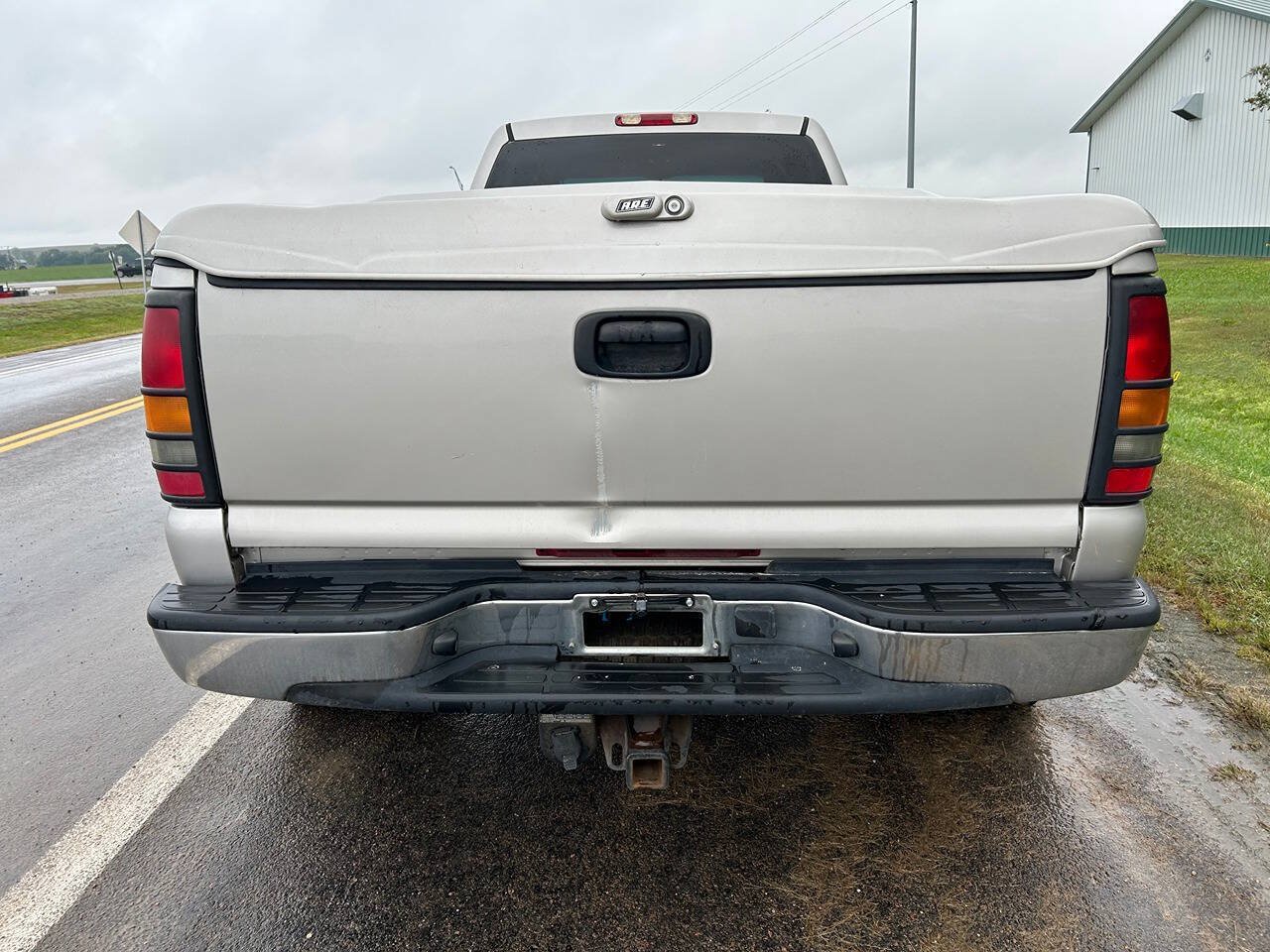 Used 2004 Chevrolet Silverado 3500 4x4 Crew Cab w/ Heavy-Duty Power Package image 3