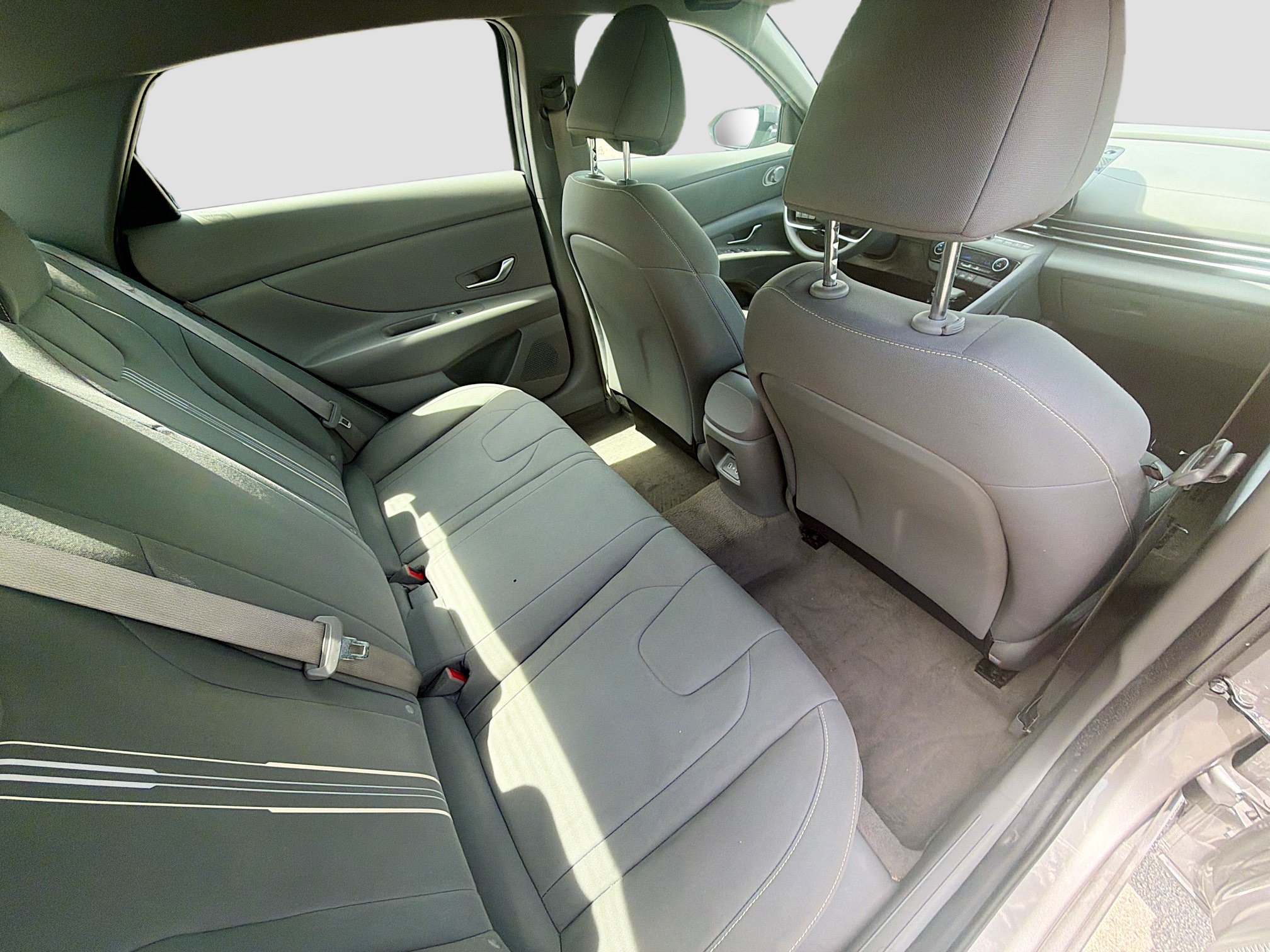 Used 2024 Hyundai Elantra SEL FWD image 26