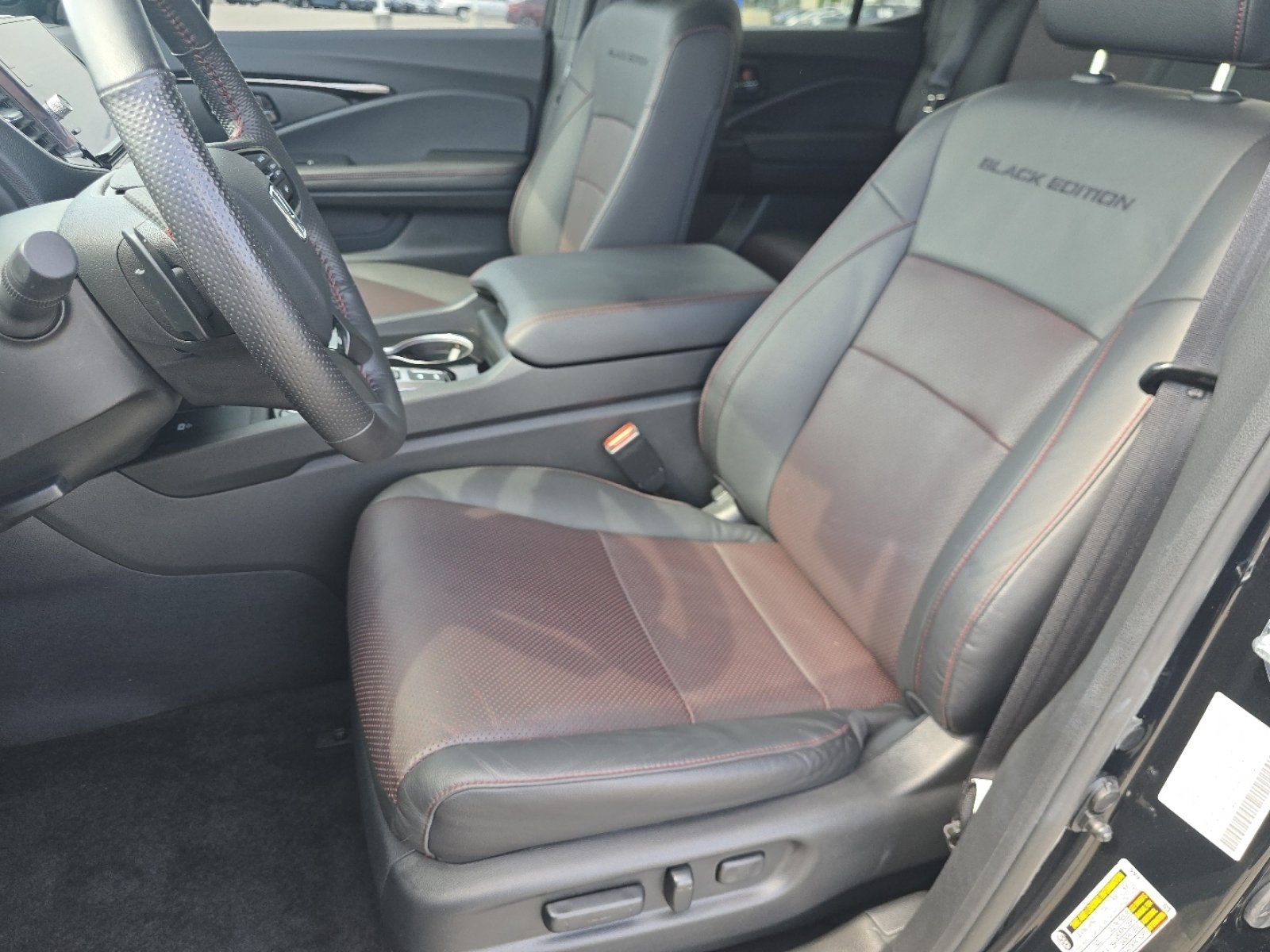 Used 2024 Honda Ridgeline Black Edition image 25