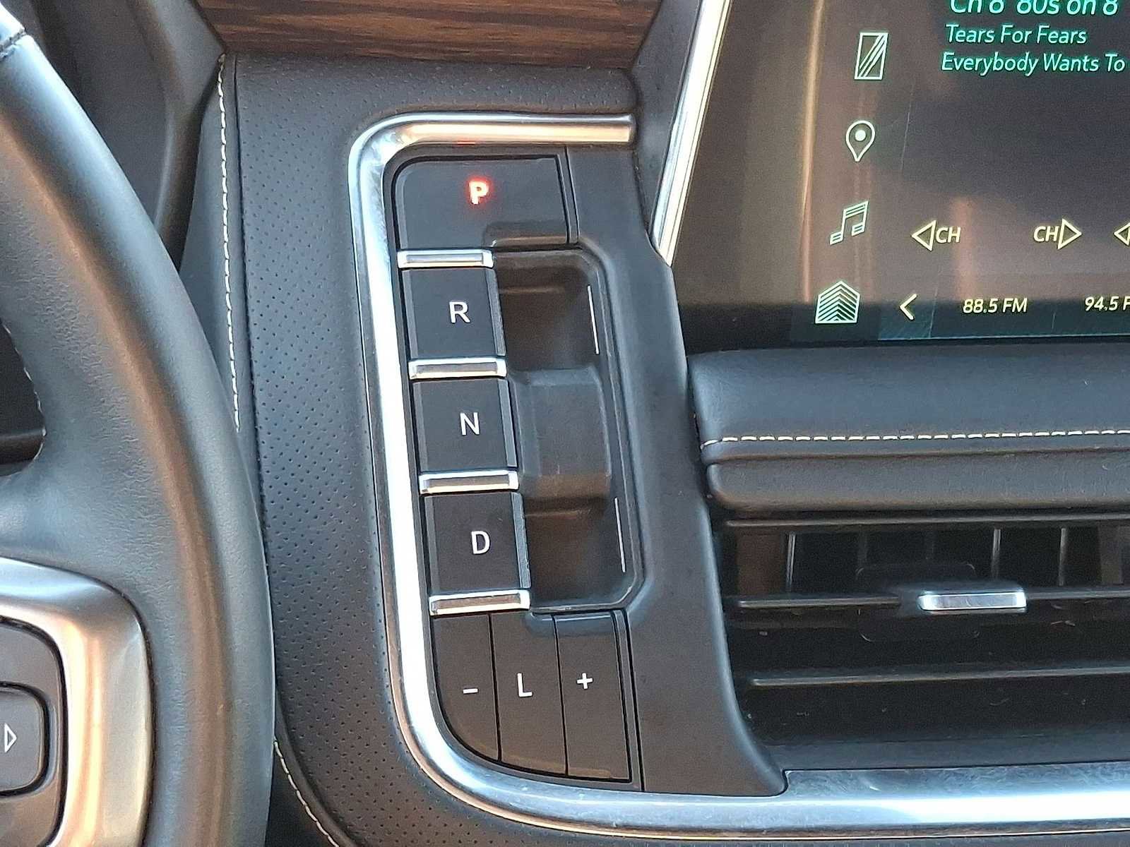 Certified 2023 Chevrolet Suburban Premier image 21