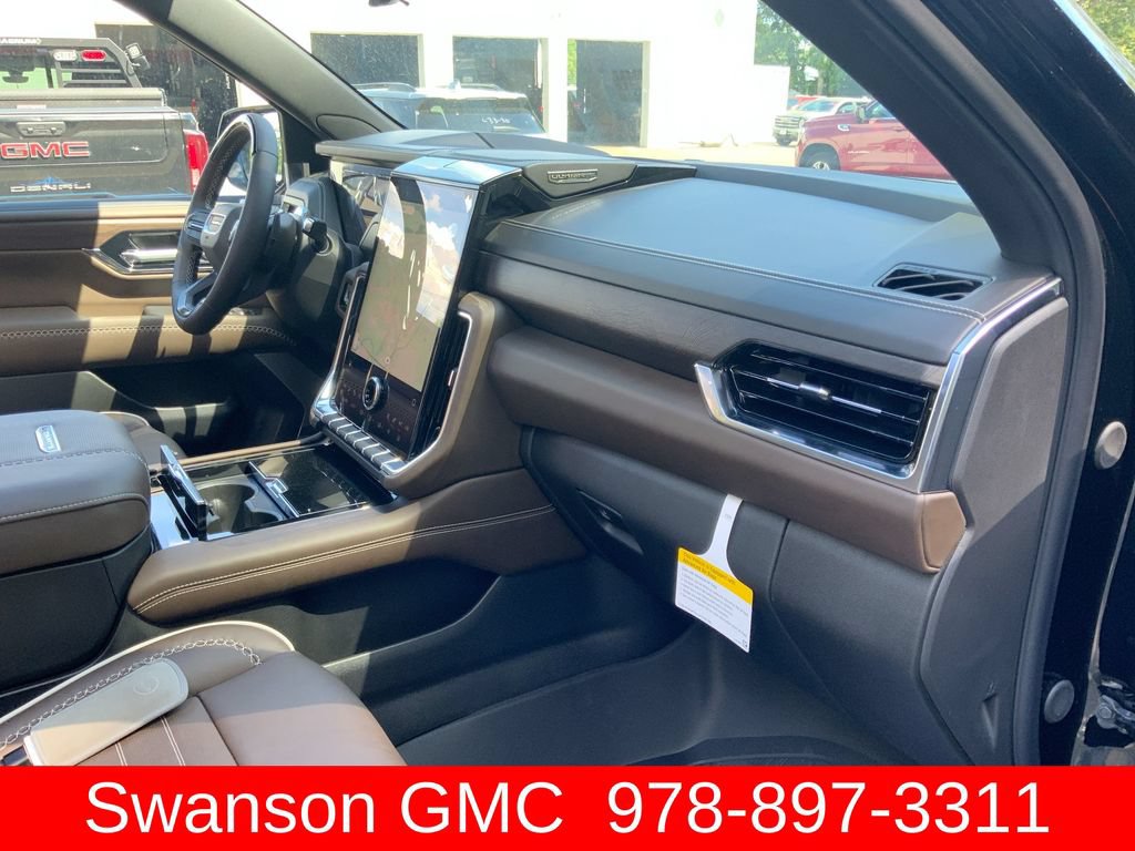 New 2026 GMC Yukon Denali Ultimate w/ LPO, Floor Liner Package AWD/4WD image 29