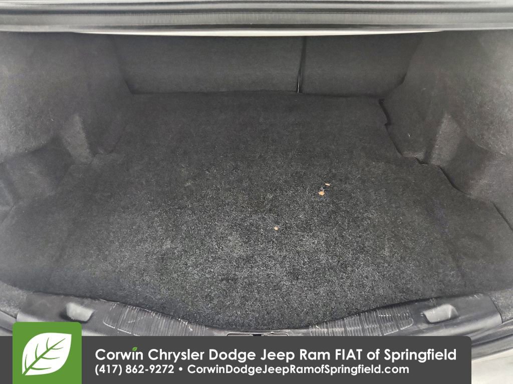 Used 2020 Ford Fusion SE FWD image 31