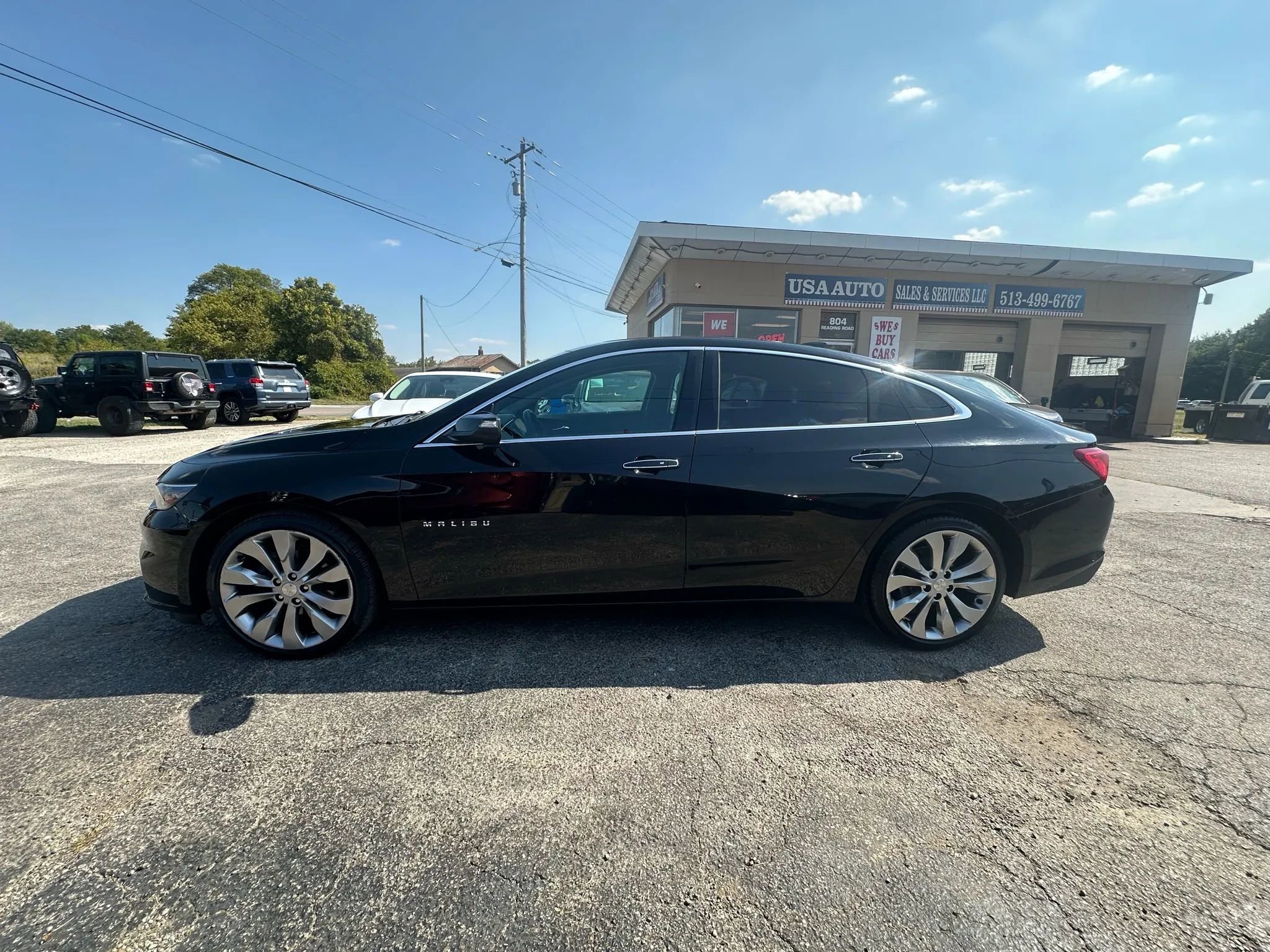 Used 2017 Chevrolet Malibu Premier w/ Premier Sun and Wheel Package image 4