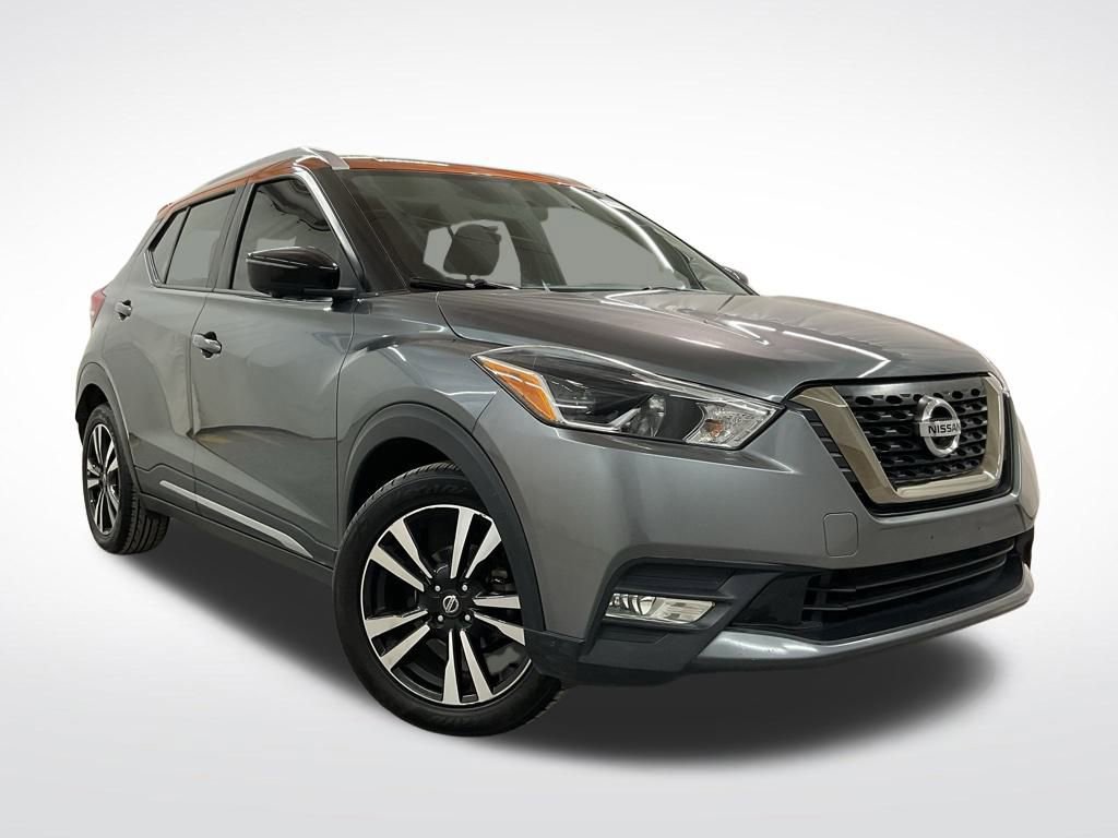 Used 2019 Nissan Kicks SR image 5