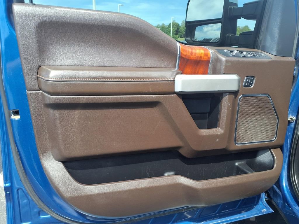 Used 2022 Ford F250 King Ranch w/ King Ranch Ultimate Package AWD/4WD image 13