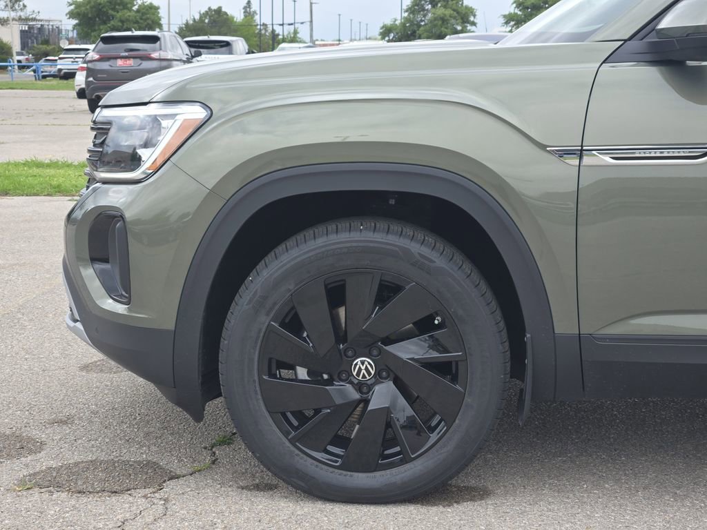 New 2026 Volkswagen Atlas Cross Sport SE FWD image 5