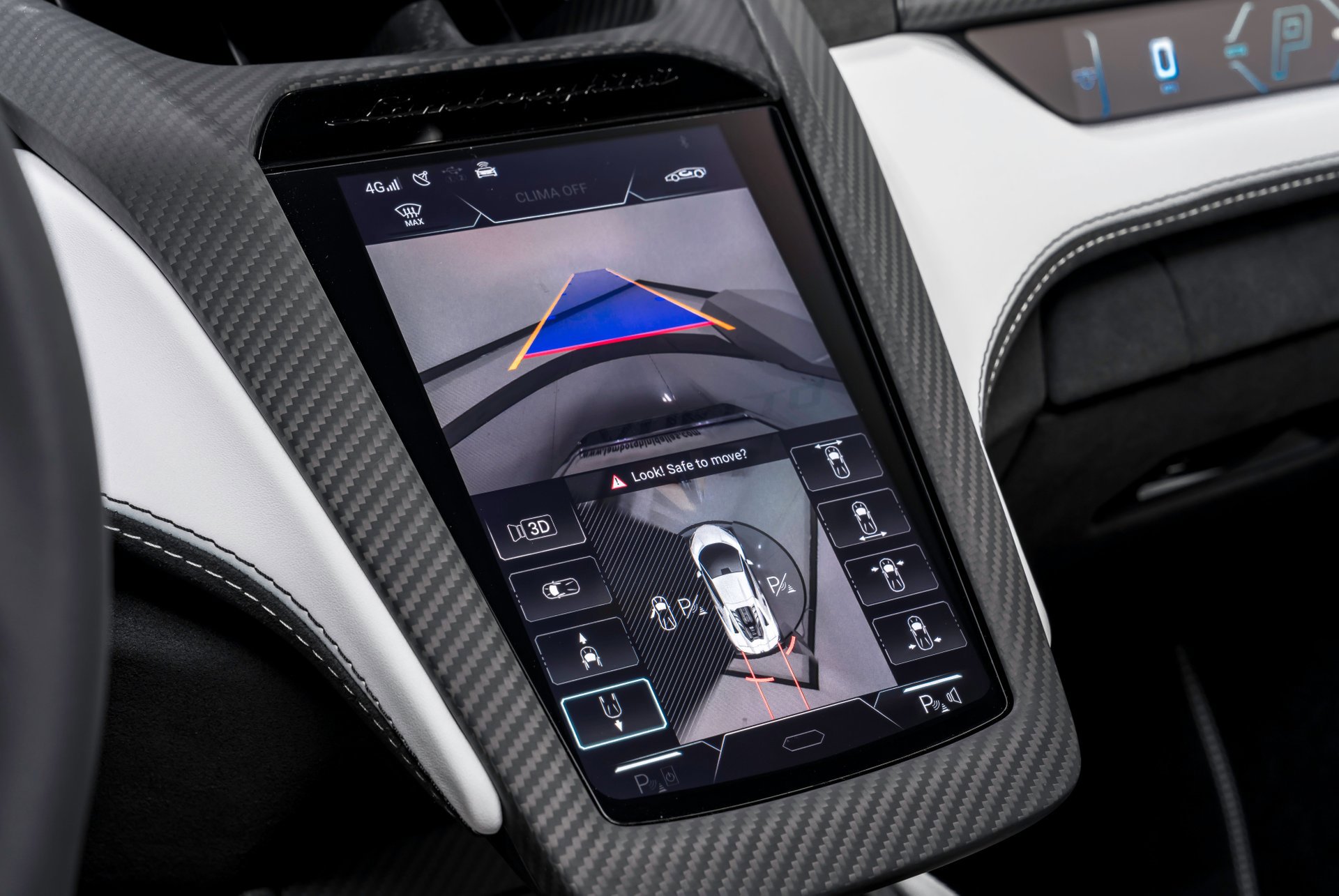 Used 2024 Lamborghini Revuelto image 21