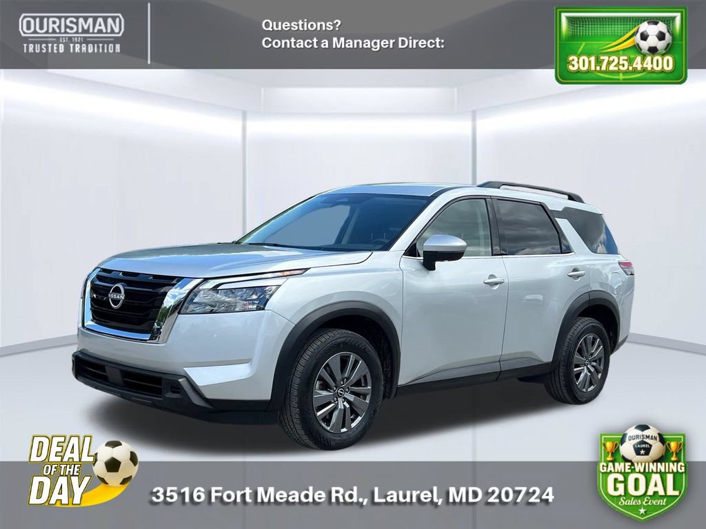 Used 2025 Nissan Pathfinder SV AWD/4WD image 2