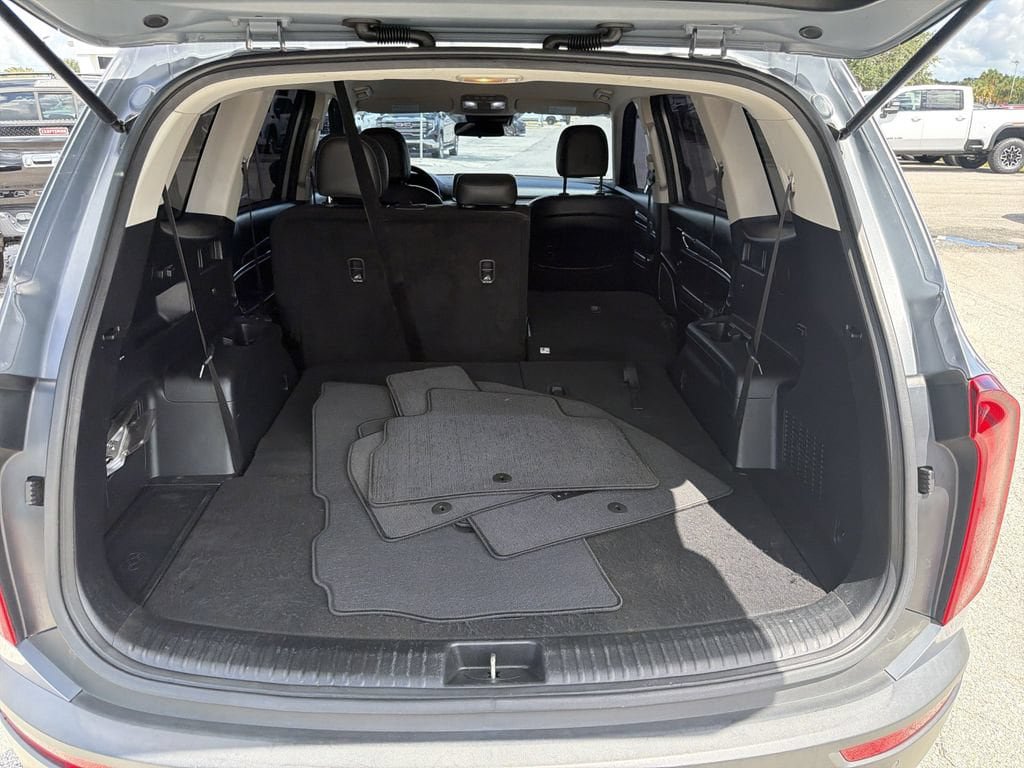 Used 2020 Kia Telluride LX FWD image 11