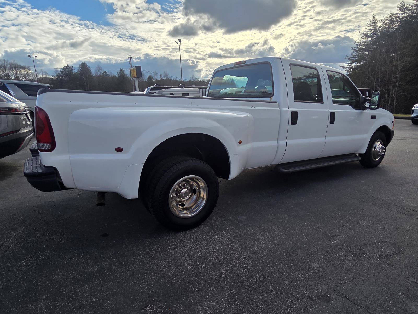 Used 2001 Ford F350 XL image 6