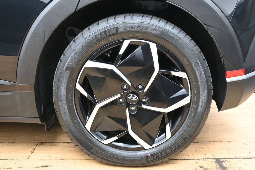 Used 2023 Hyundai Ioniq 5 SE w/ Cargo Package RWD image 12