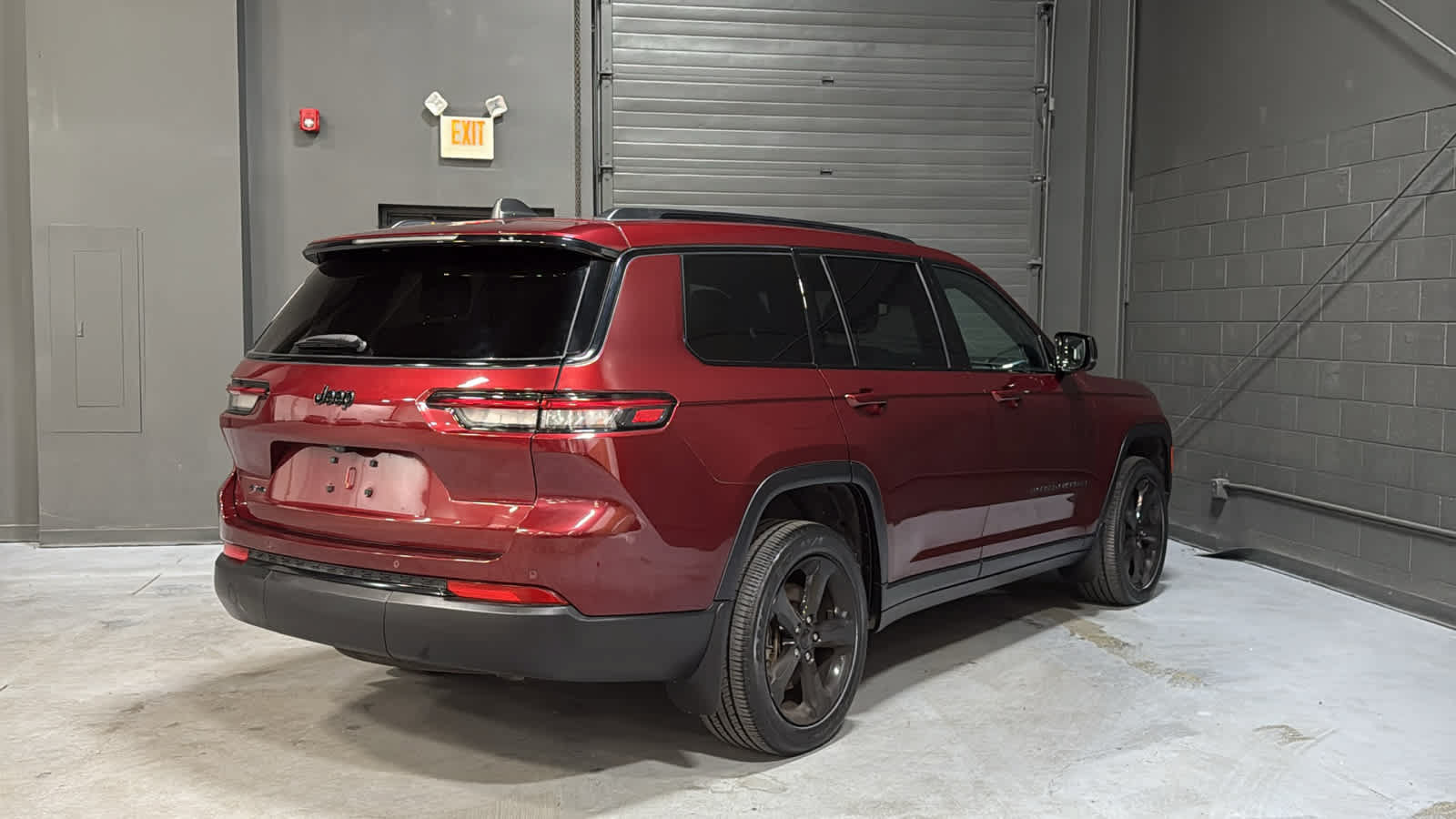Certified 2023 Jeep Grand Cherokee L Laredo AWD/4WD image 7