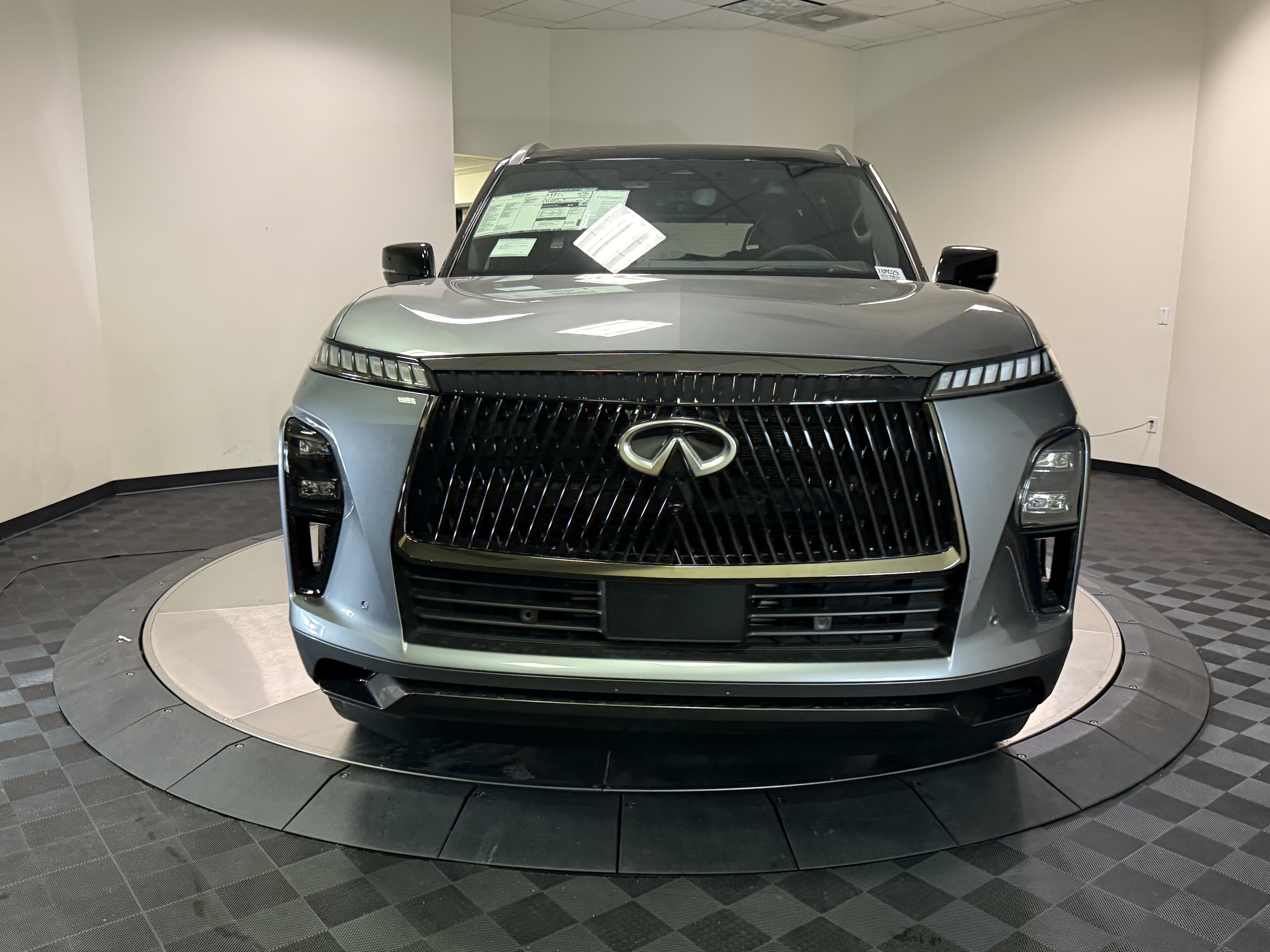 New 2026 INFINITI QX80 Autograph image 2
