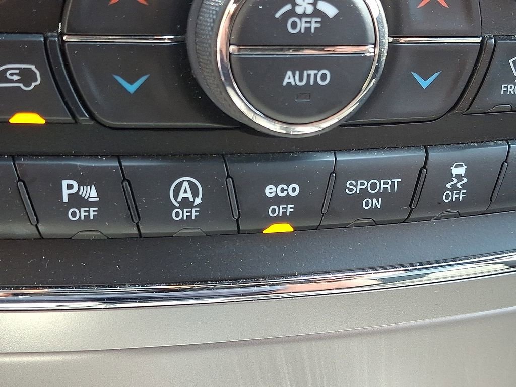 Used 2018 Jeep Grand Cherokee Laredo image 19