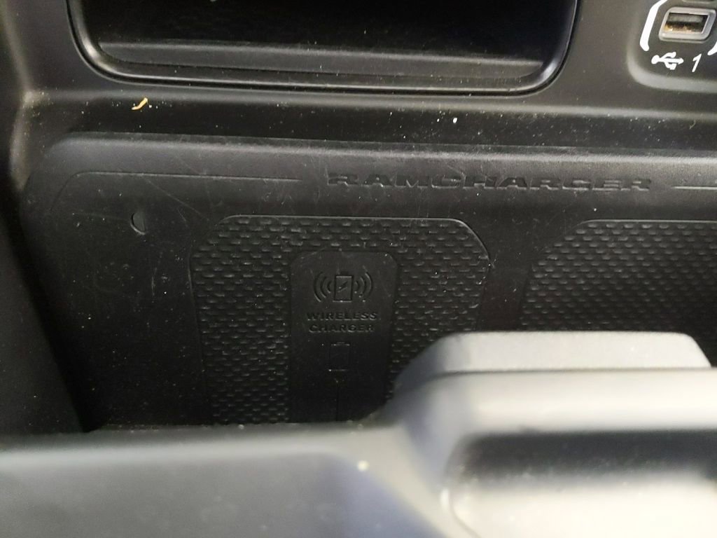 Used 2022 RAM 3500 Limited AWD/4WD image 29