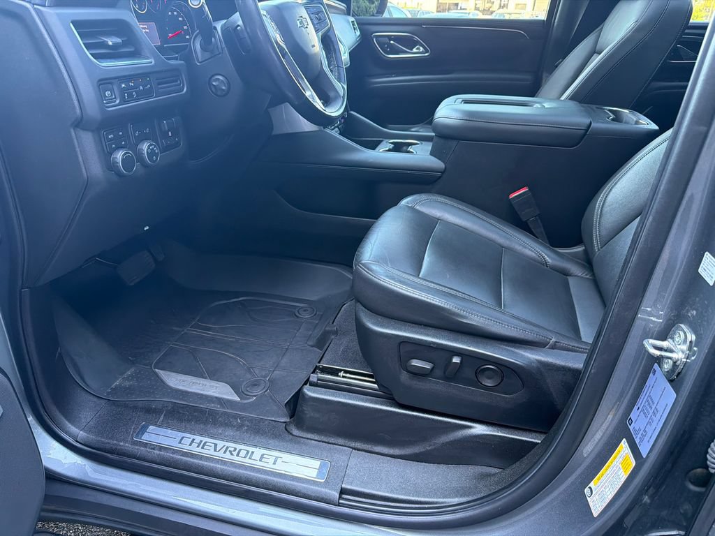 Used 2021 Chevrolet Tahoe Z71 w/ Z71 Signature Package AWD/4WD image 9