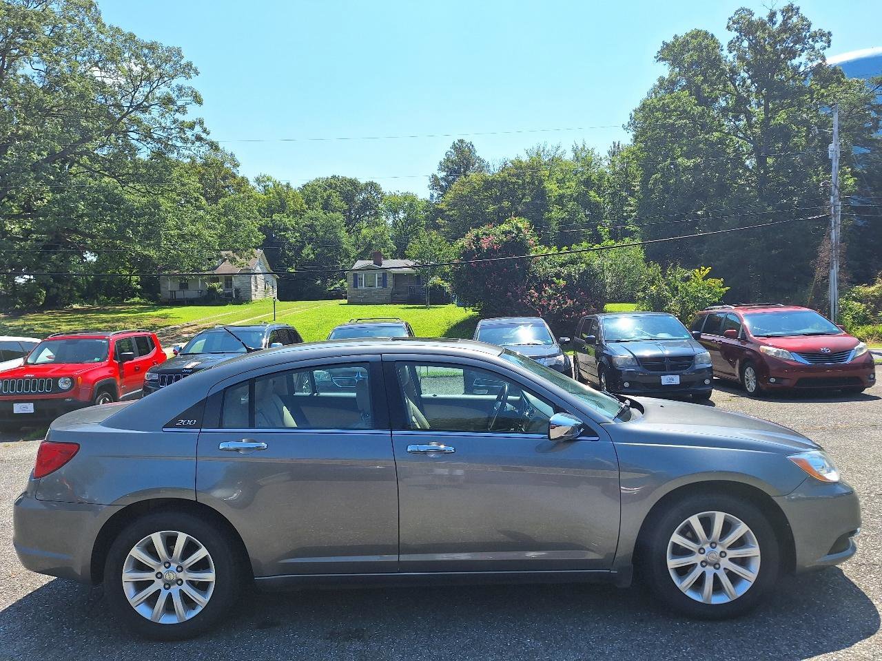 Used 2013 Chrysler 200 Limited w/ Sun/Sound Group image 9