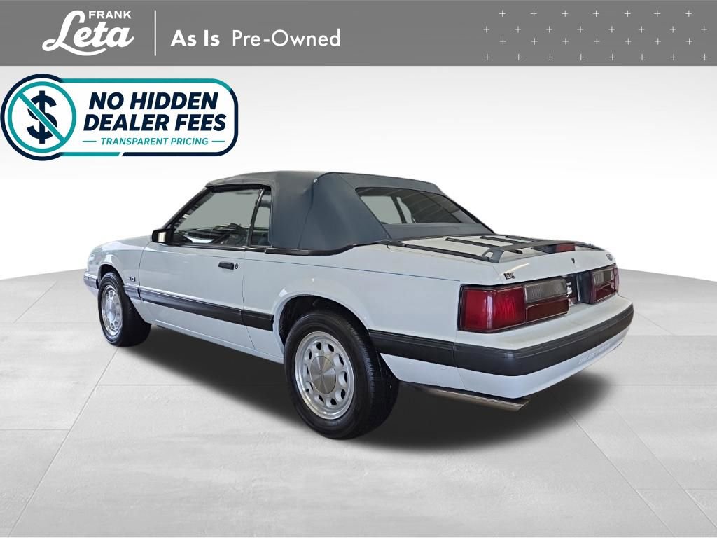 Used 1988 Ford Mustang LX RWD image 4